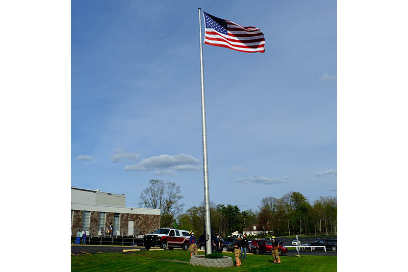 Vestal Fire helps the JCC install their new flag
